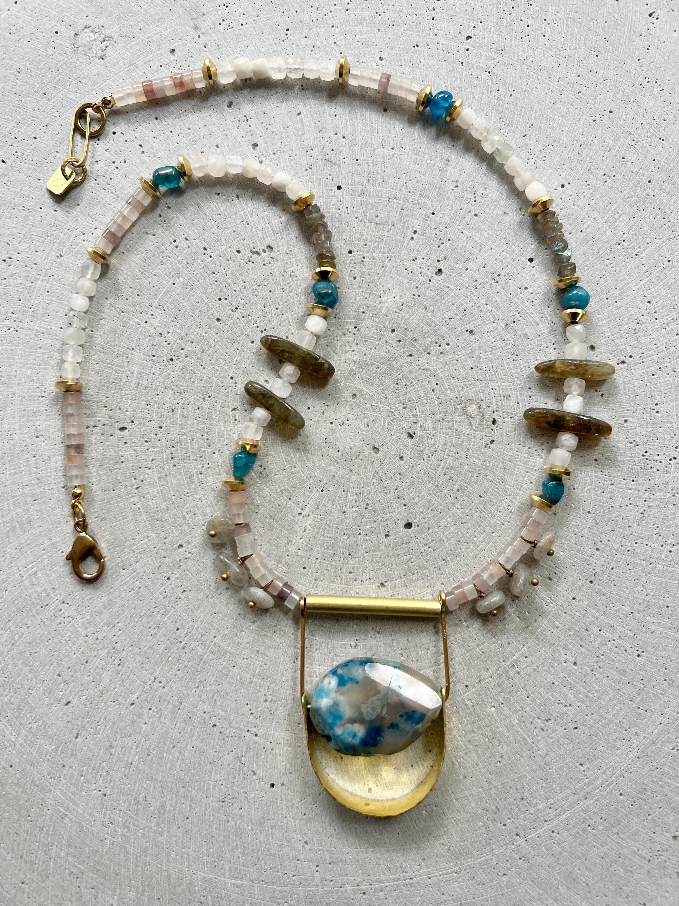 Apatit und Blumenachat Statement Kette - Halskette - Gudbling