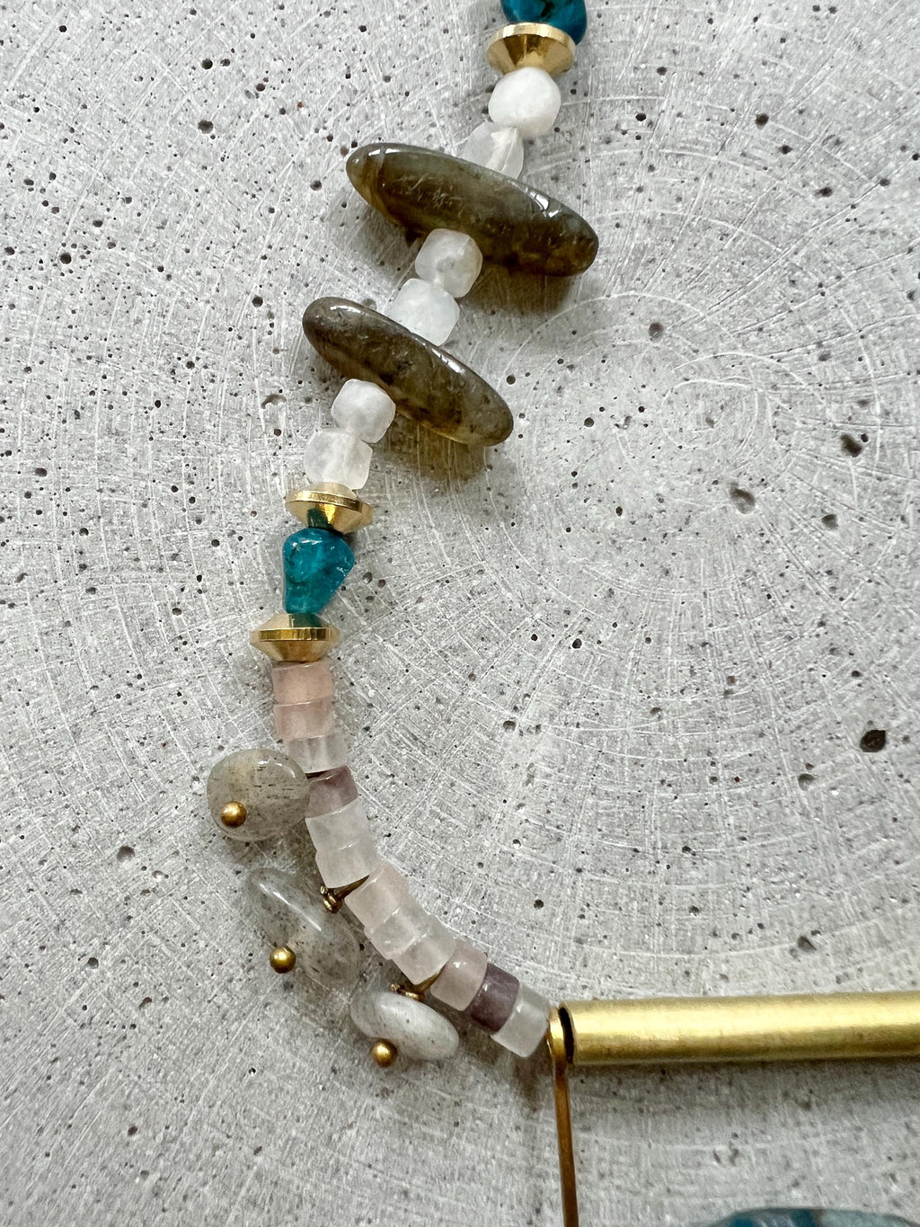 Apatit und Blumenachat Statement Kette - Halskette - Gudbling