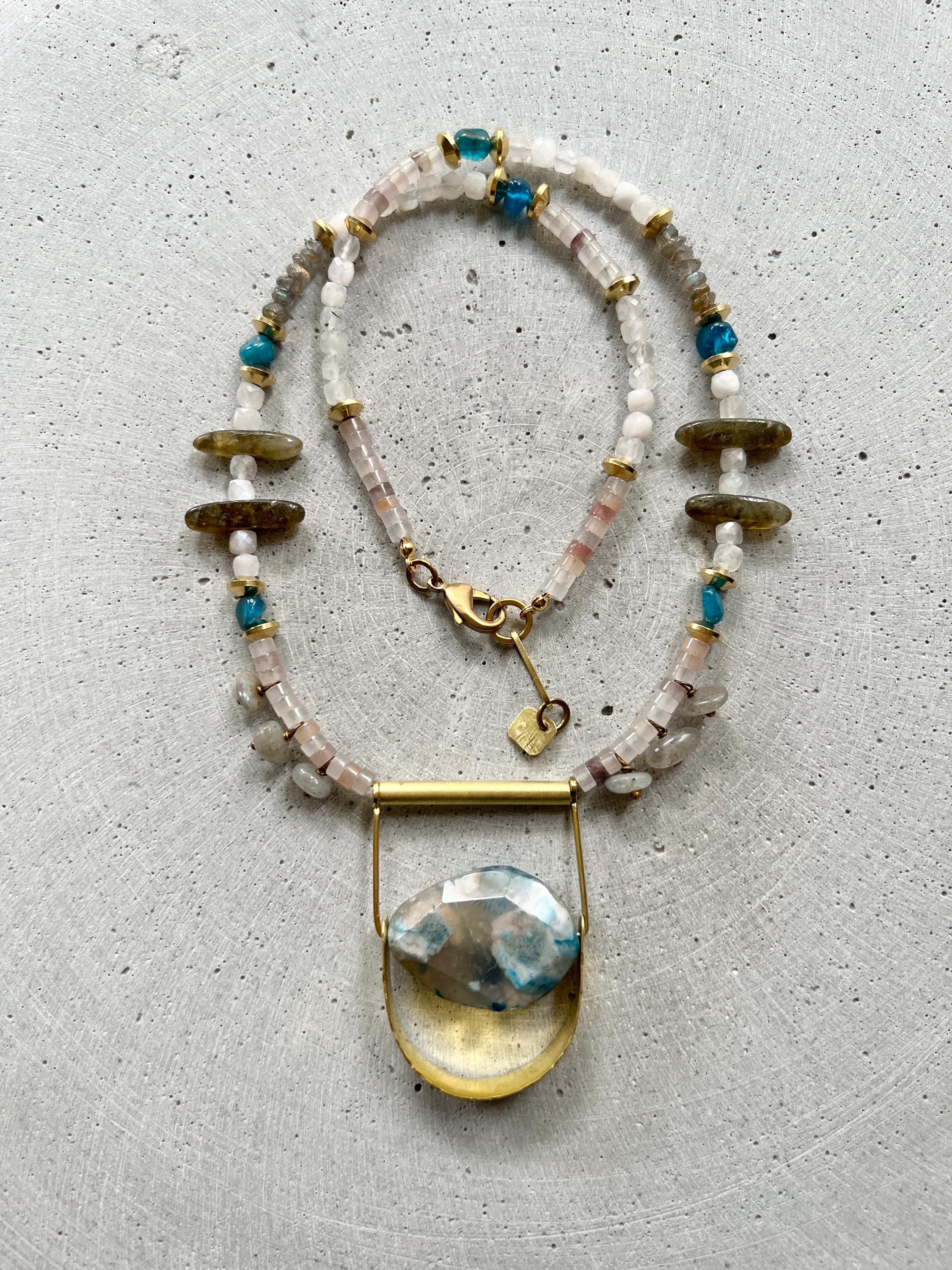 Apatit und Blumenachat Statement Kette - Halskette - Gudbling