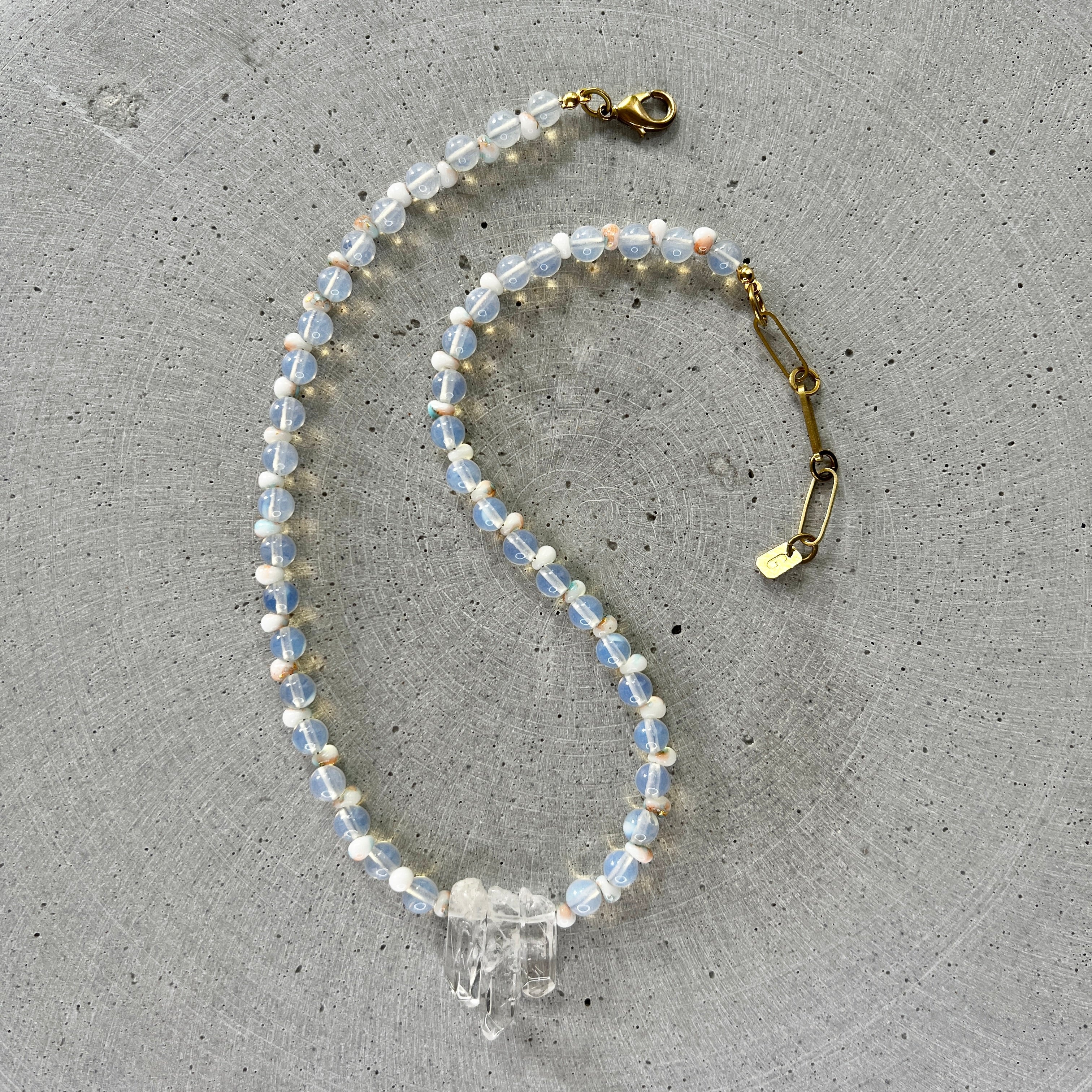 Bergkristall und Opalit Collier - Halskette - Gudbling