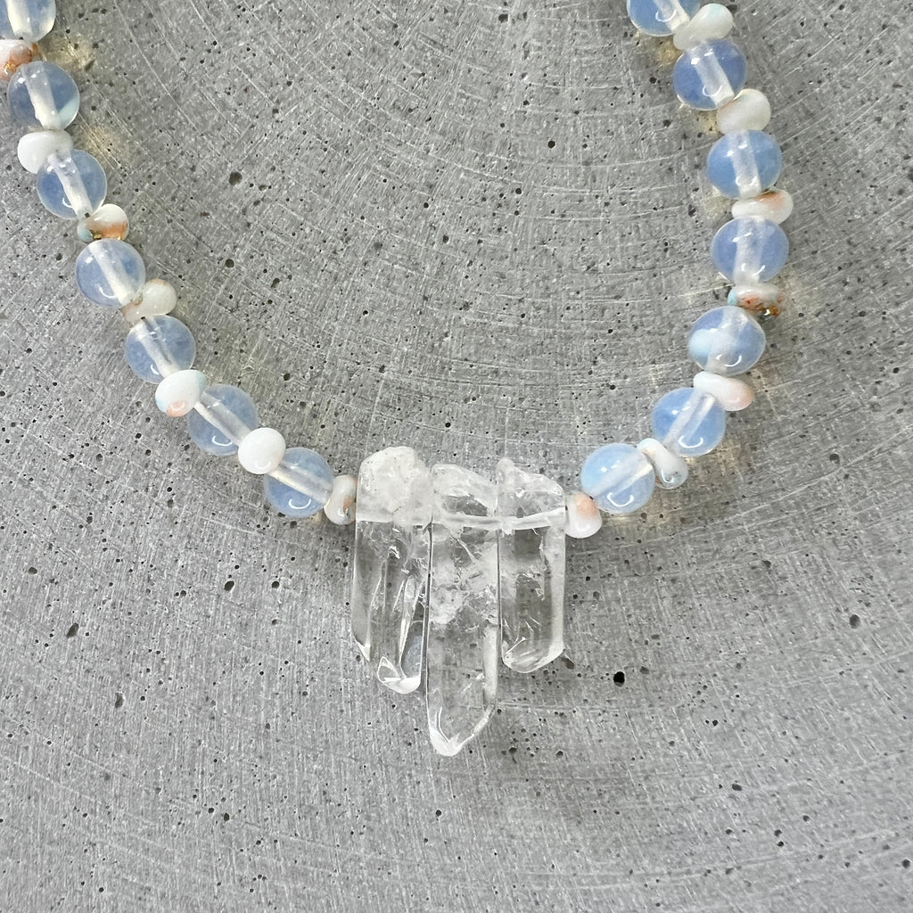 Bergkristall und Opalit Collier - Halskette - Gudbling