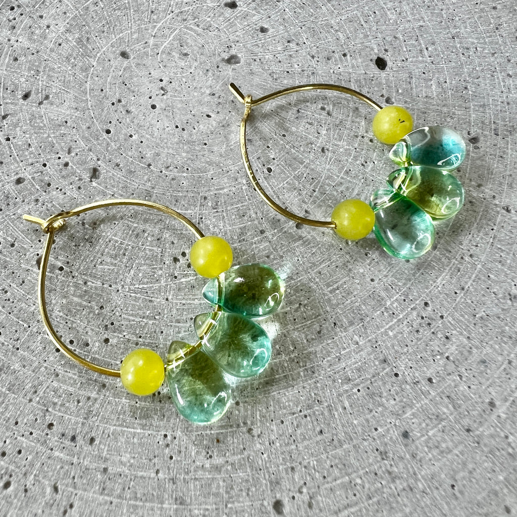 Glastropfen und Zitronen Jade Creolen - Ohrring - Gudbling