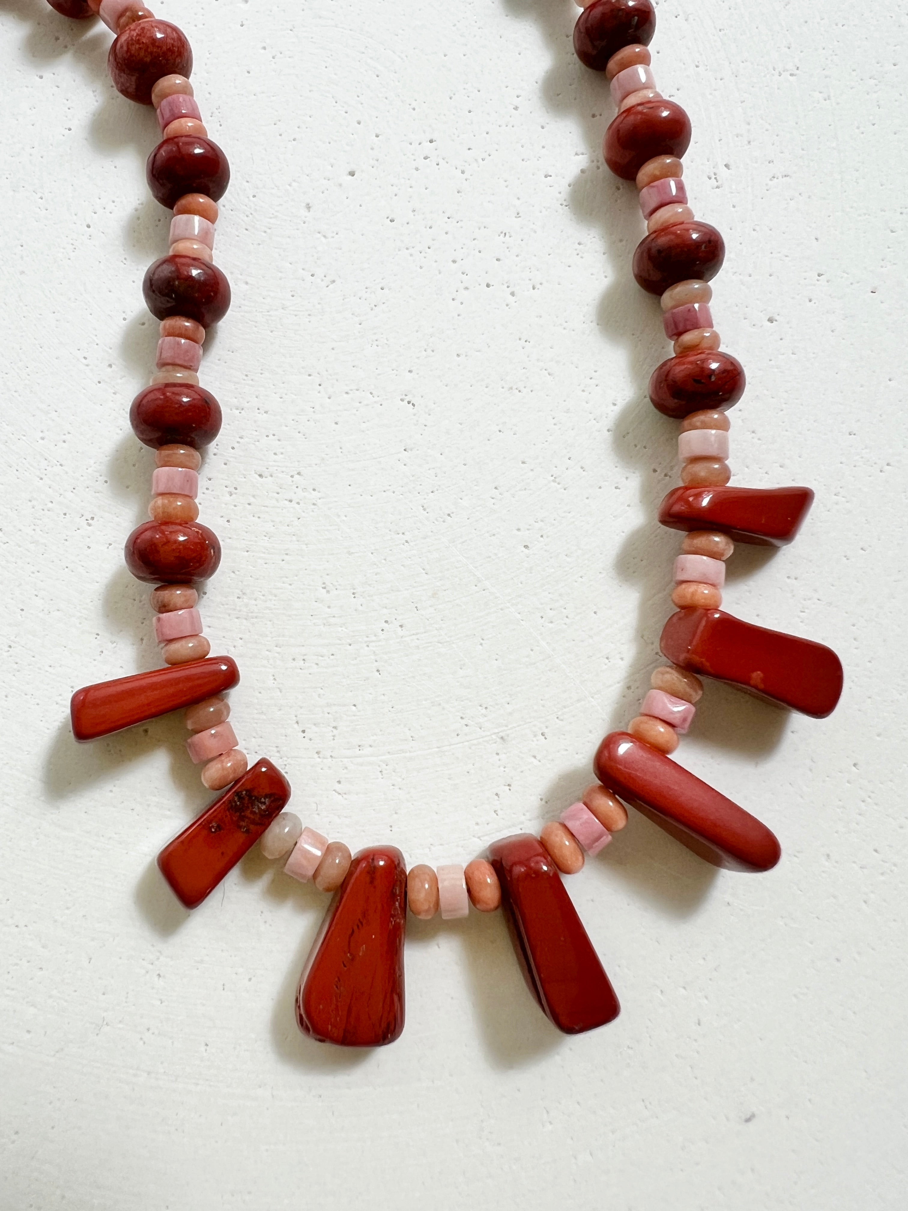 Roter Jaspis Collier