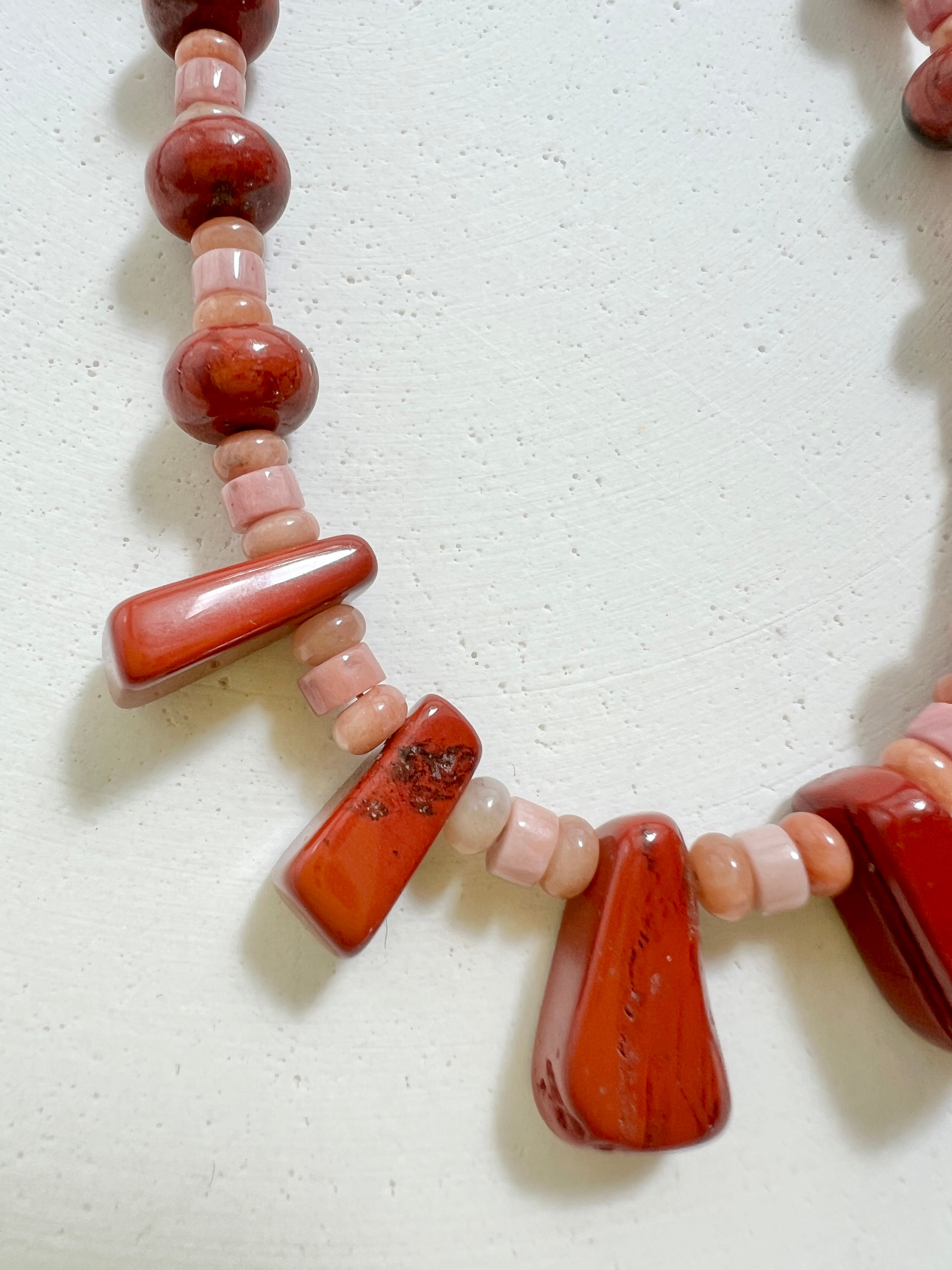 Roter Jaspis Collier