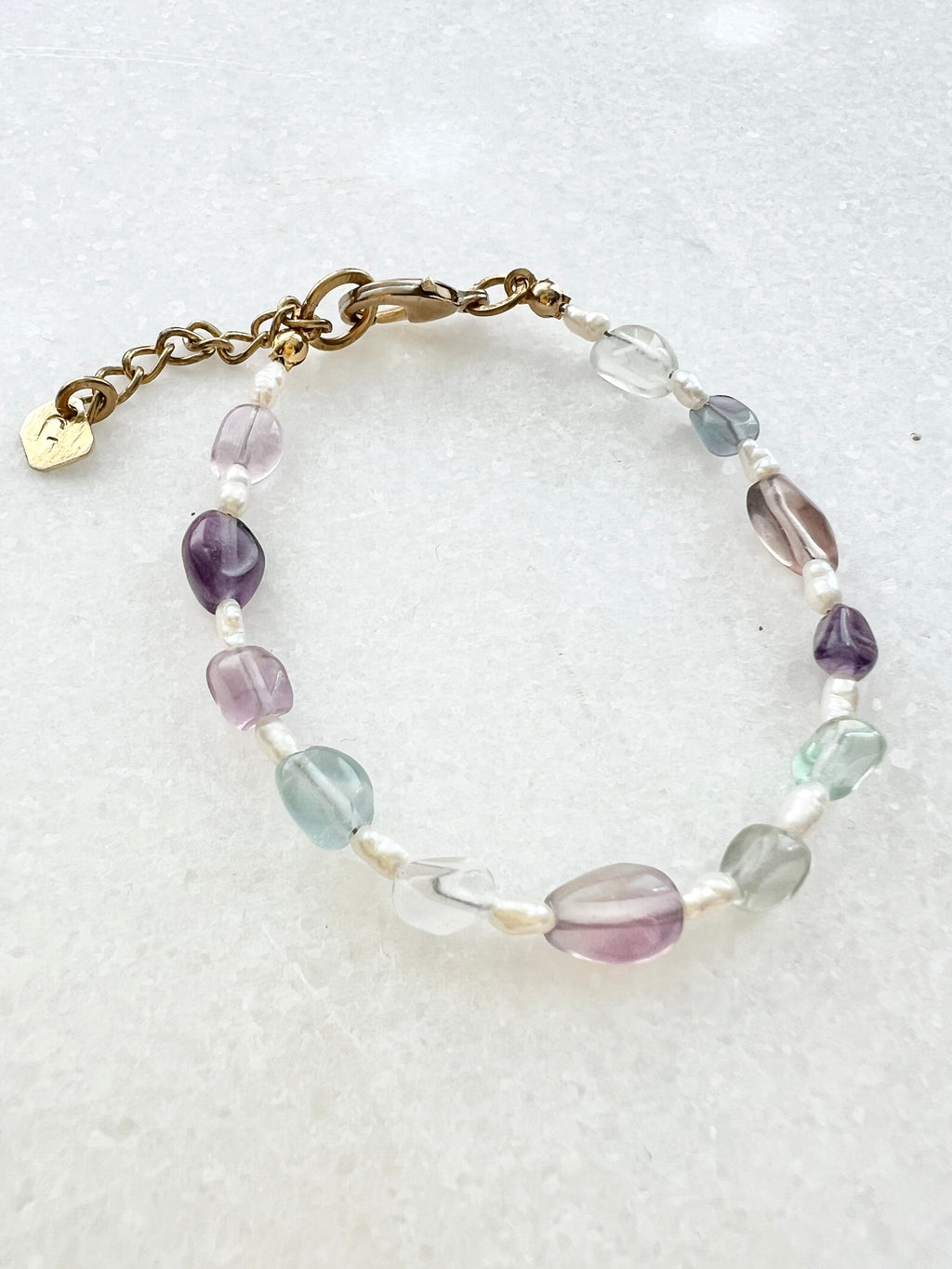 Fluorit und Süßwasserperlen Armband