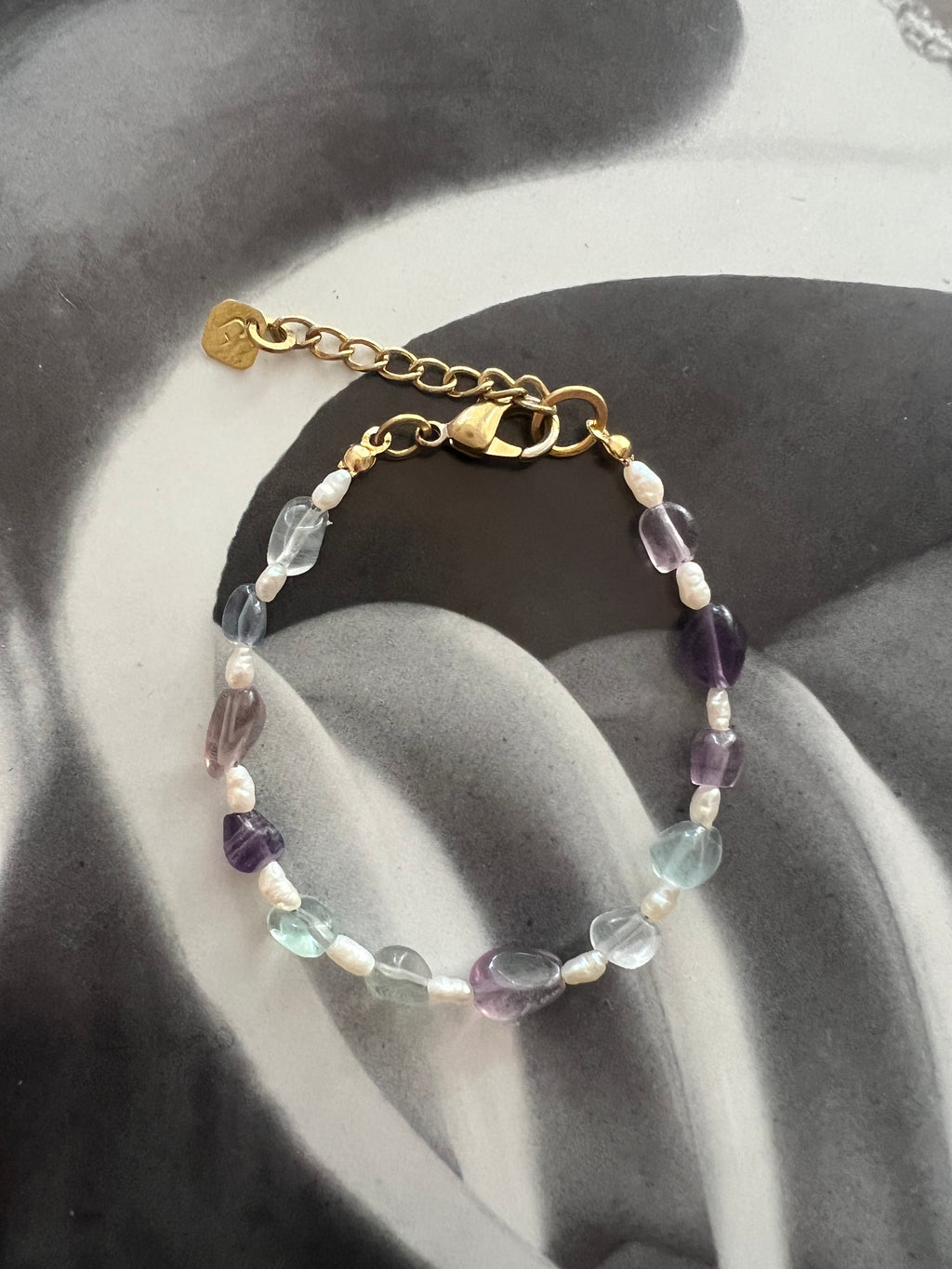 Fluorit und Süßwasserperlen Armband