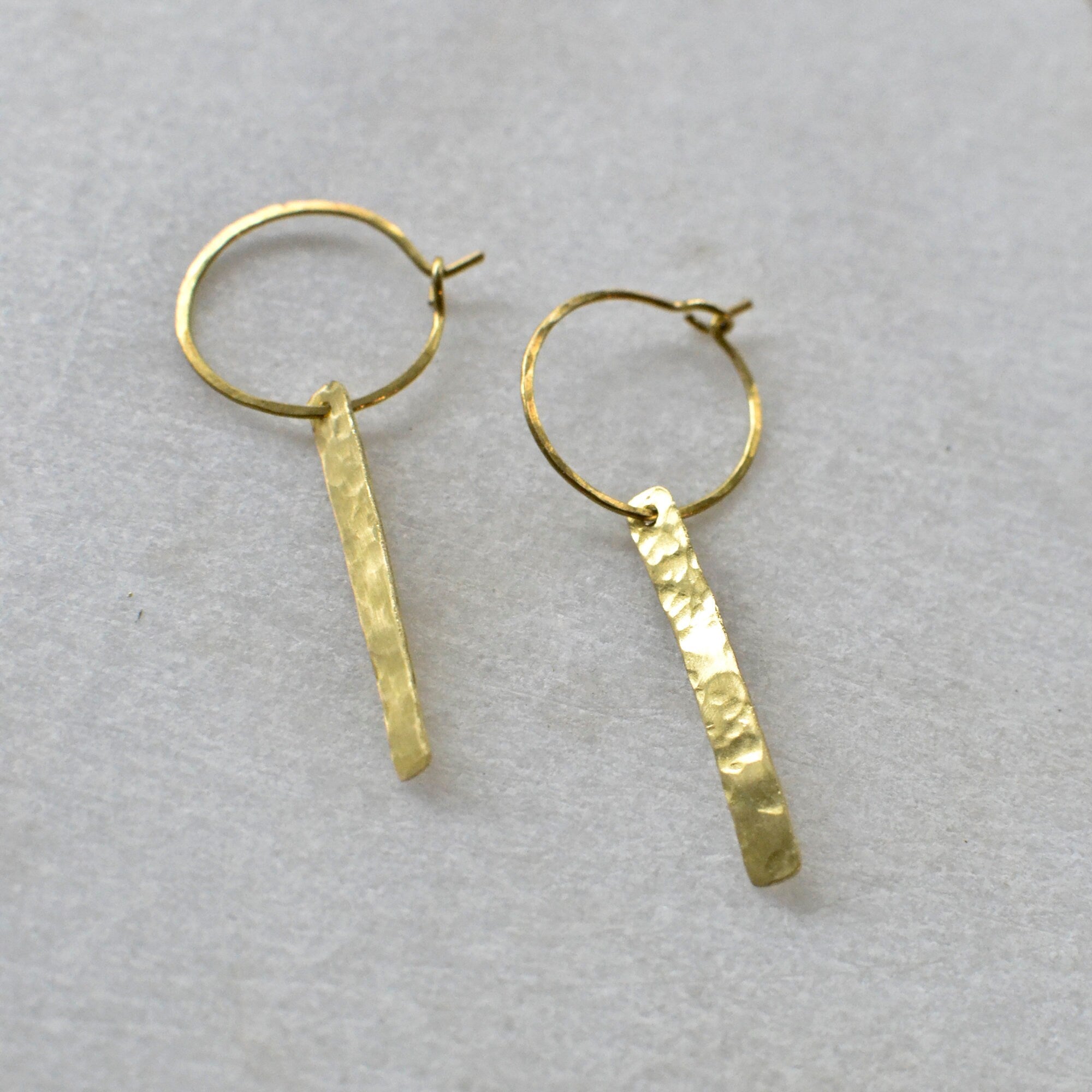 Minimalistische Stab Hoop Ohrringe - Ohrring - Gudbling