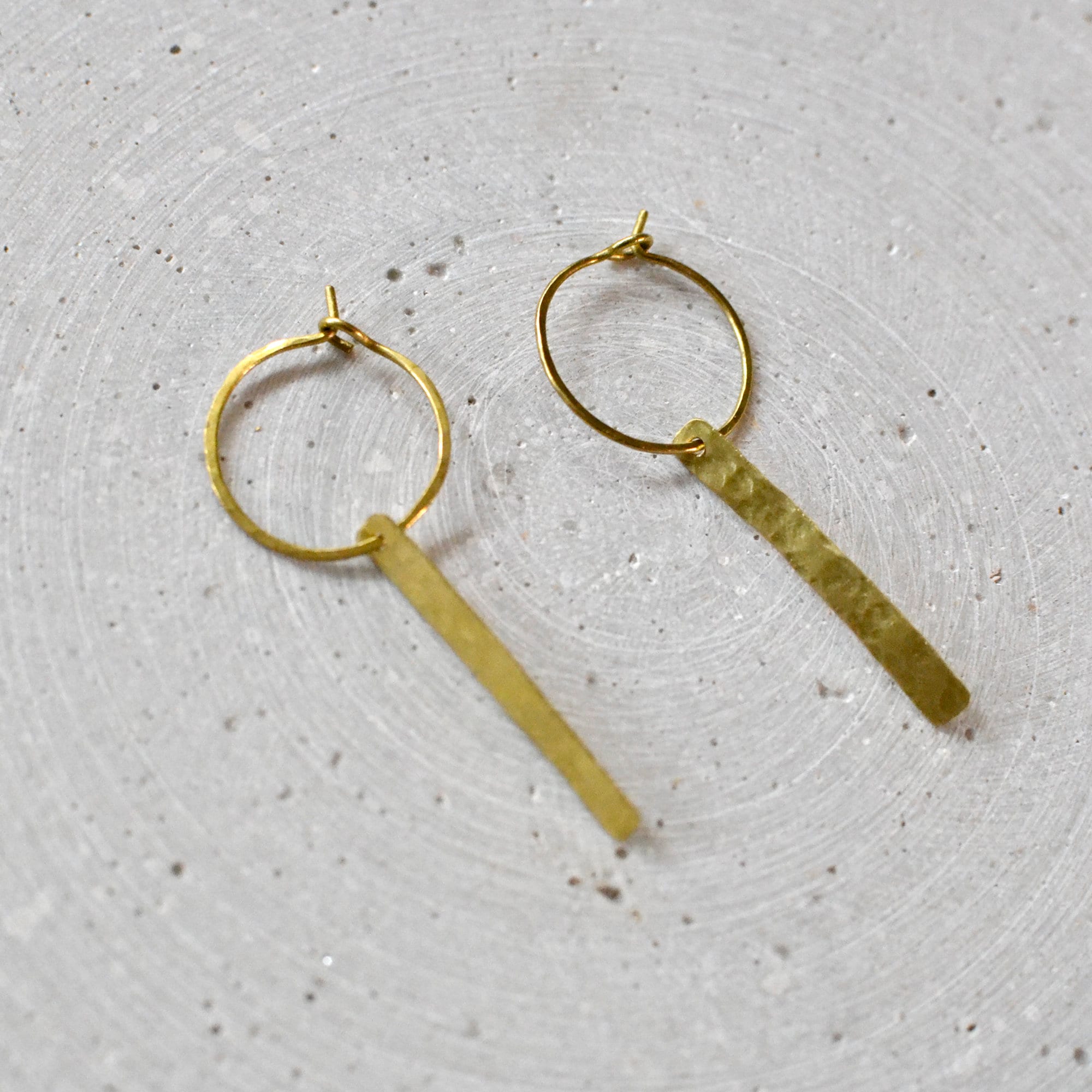 Minimalistische Stab Hoop Ohrringe - Ohrring - Gudbling