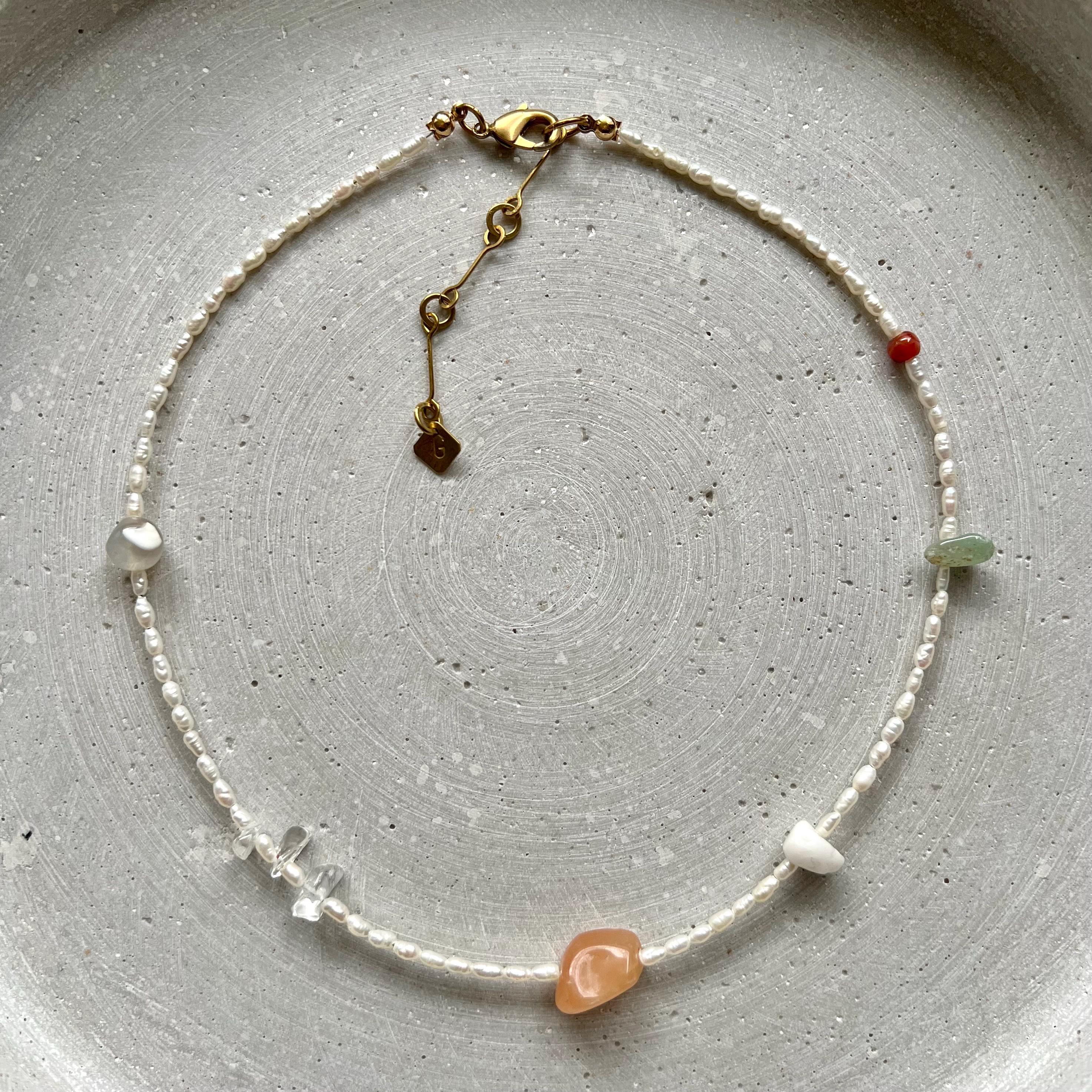 Perlenkette aus wiederverwendeten Süßwasserperlen - Schmuck - Gudbling