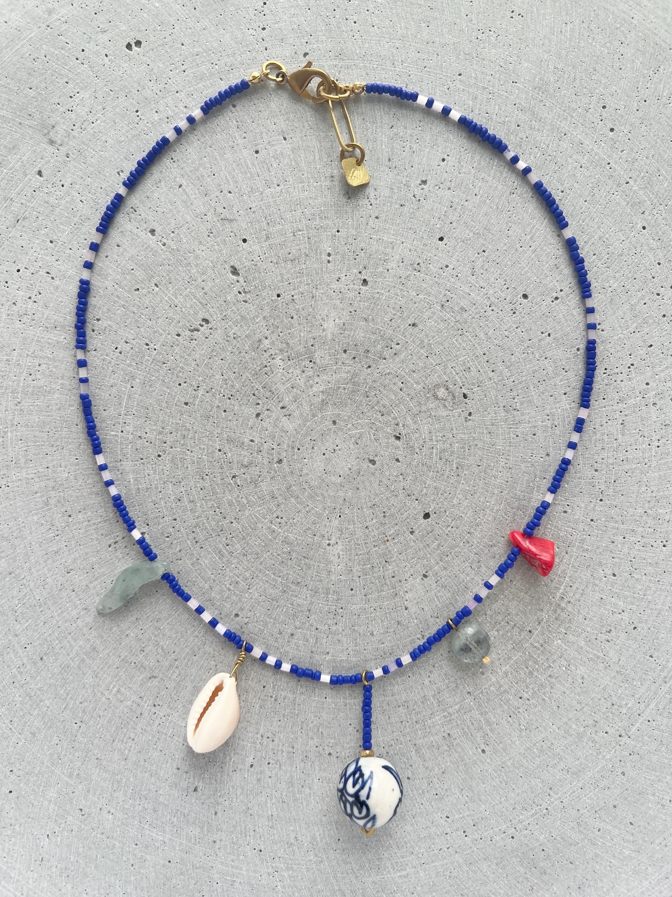 Royalblaue Charm Halskette No. 2 - Halskette - Gudbling