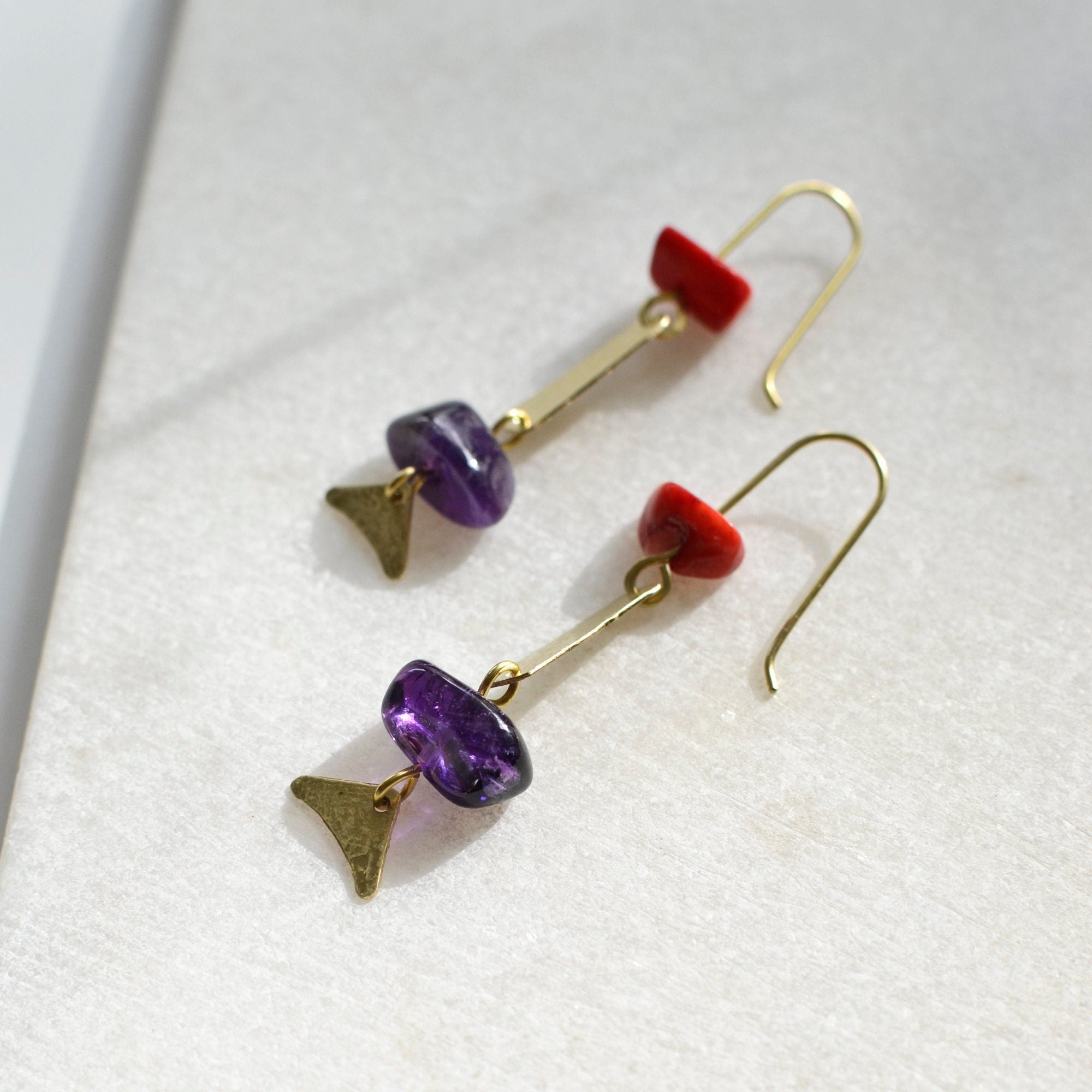 Vintage Koralle und Amethyst Hängeohrringe - Ohrring - Gudbling